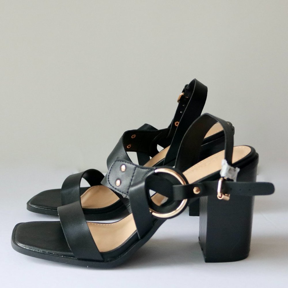 Dress Sandals - Picture 4 of 6